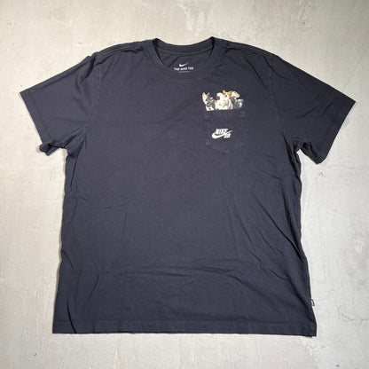 Nike SB Dog Walker Black Pocket Tee Size Large USED v19584
