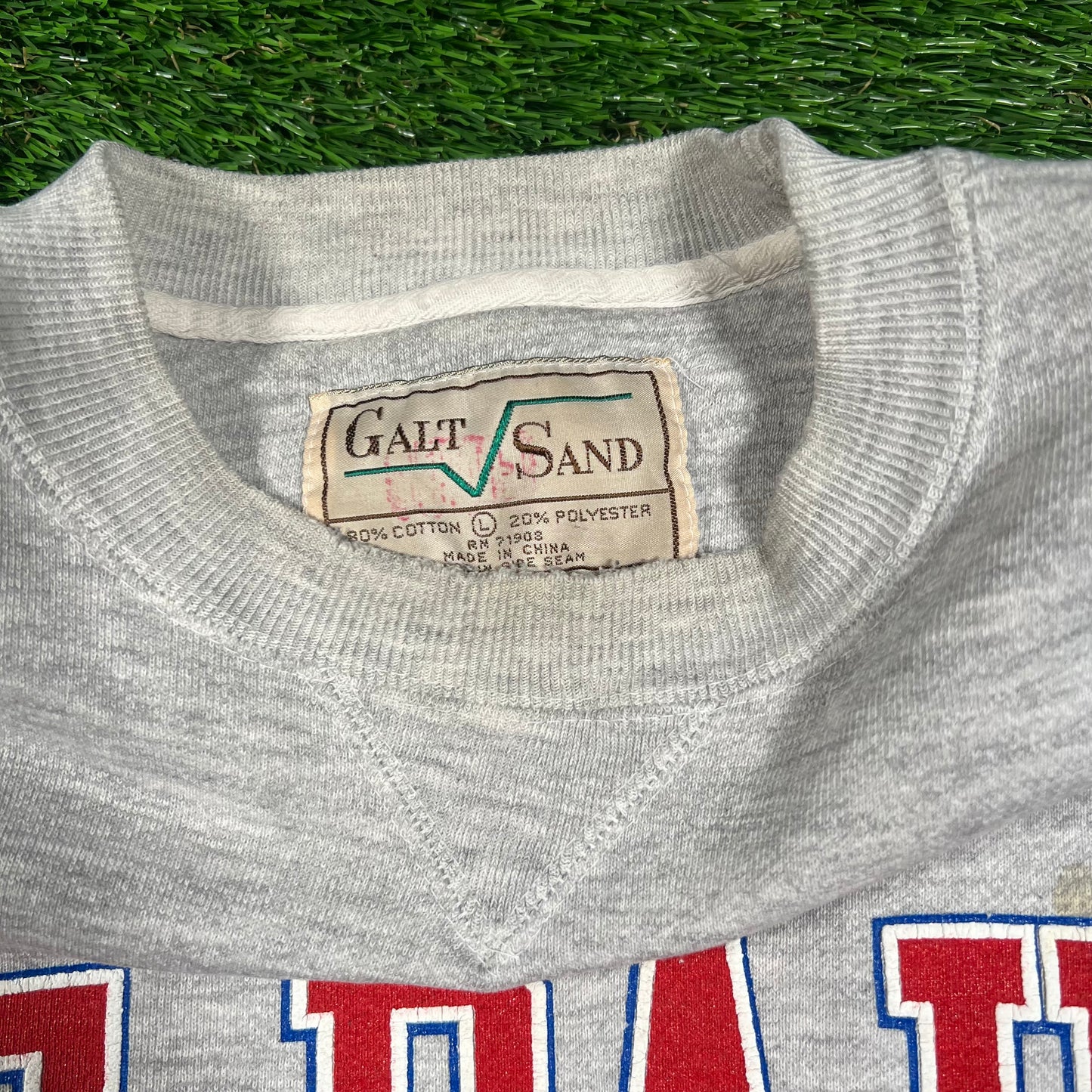 1990s Depaul University Basketball Grey Crewneck Size Large USED v18249