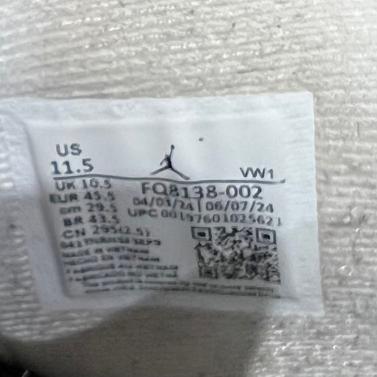 Jordan 4 Fear (2024) Size 11.5 USED s23500