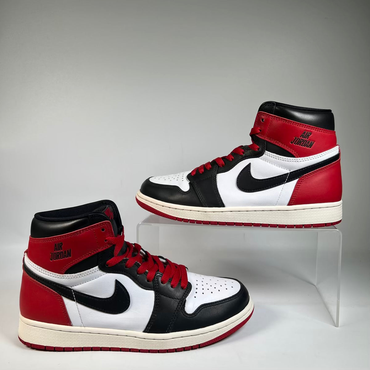 Jordan 1 High Black Toe Reimagined (2024) Size 8.5 USED s23578