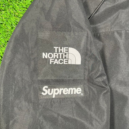 Supreme North Face Split Taped Seam Shell Black Jacket (2024) Size Small USED x16377