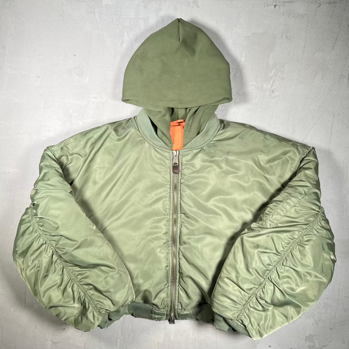 GV Gallery Olive Green Reversible Bomber Jacket Size Medium USED x18388