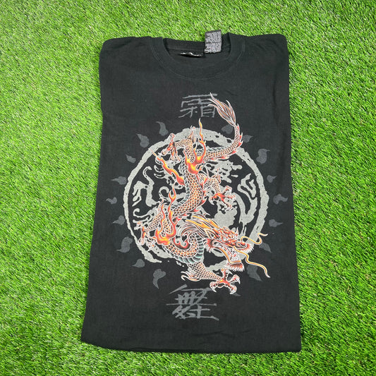 2000s No Boundaries Chinese Dragon Black Tee Size Large USED v17743