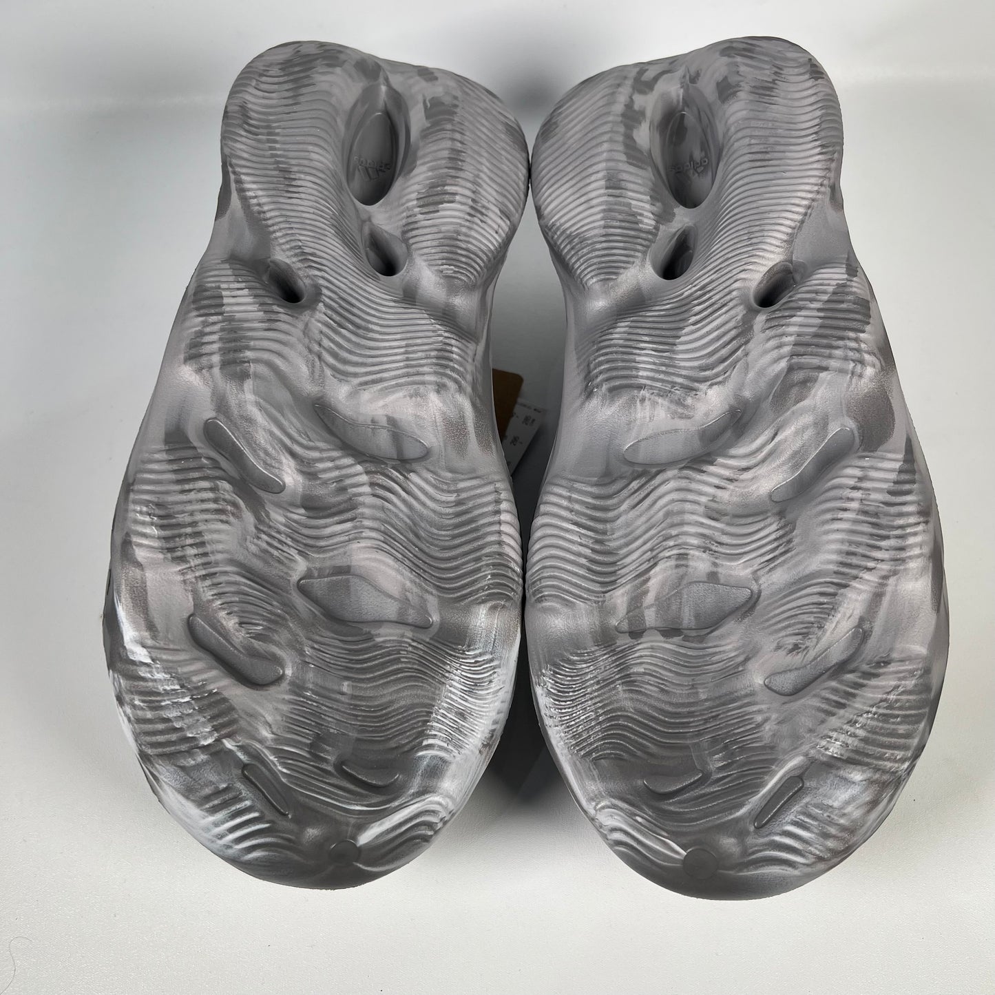 Adidas Yeezy Foam Runner MX Granite Size 11 NEW s16918