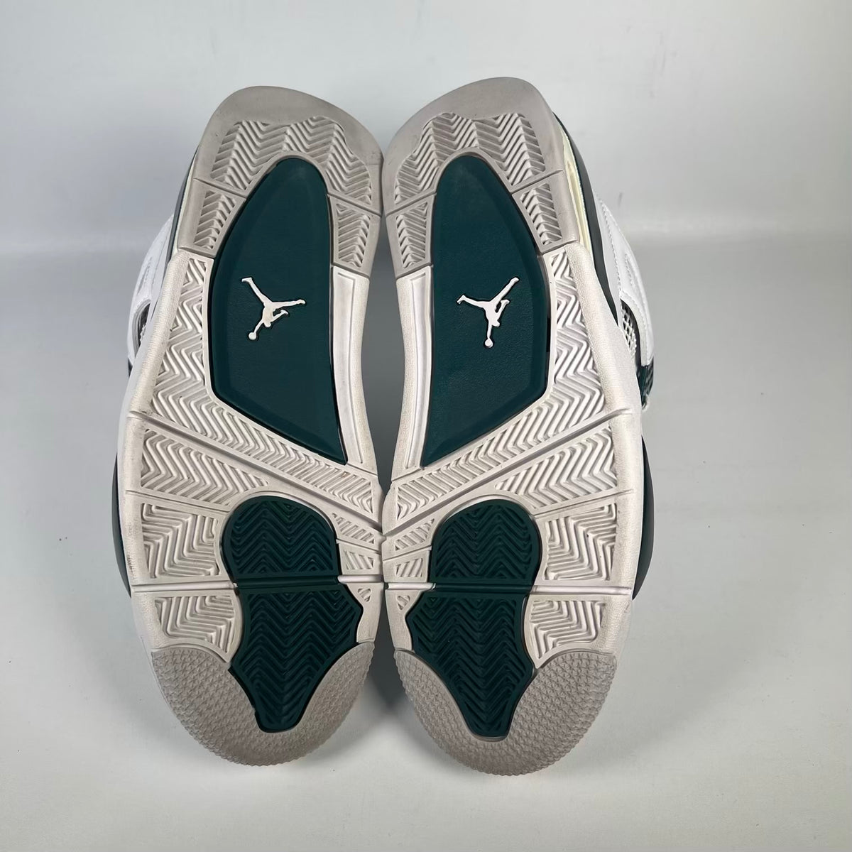 Jordan 4 Oxidized Green (2024) Size 9.5 USED s23796