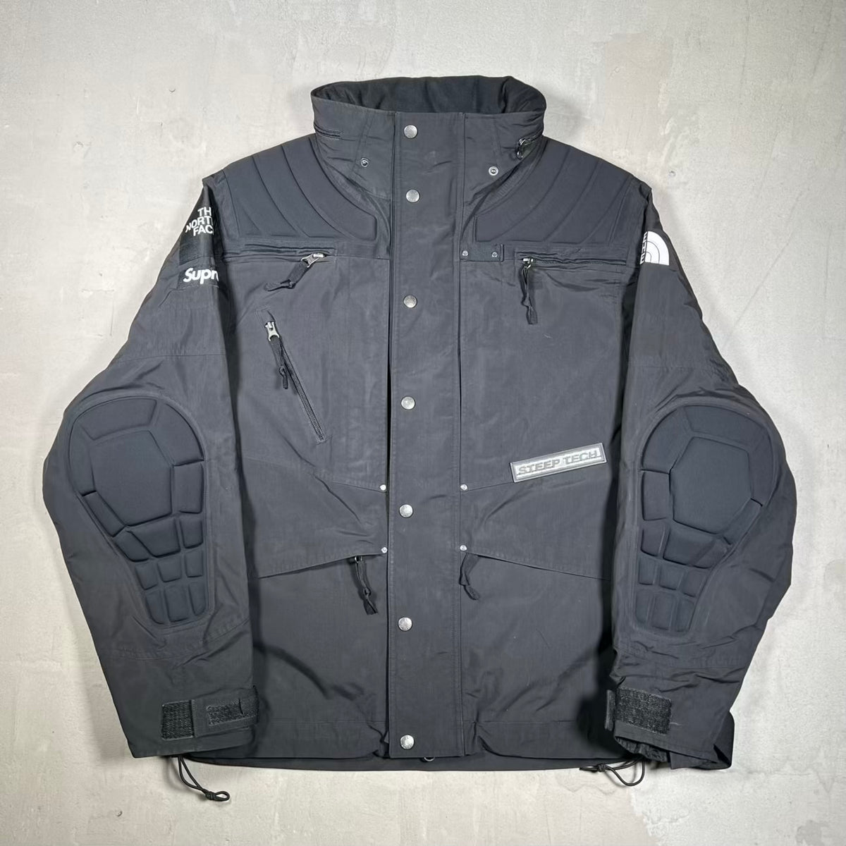 Supreme North Face Steep Tech Apogee Black Jacket (2022) Size Medium USED x18657