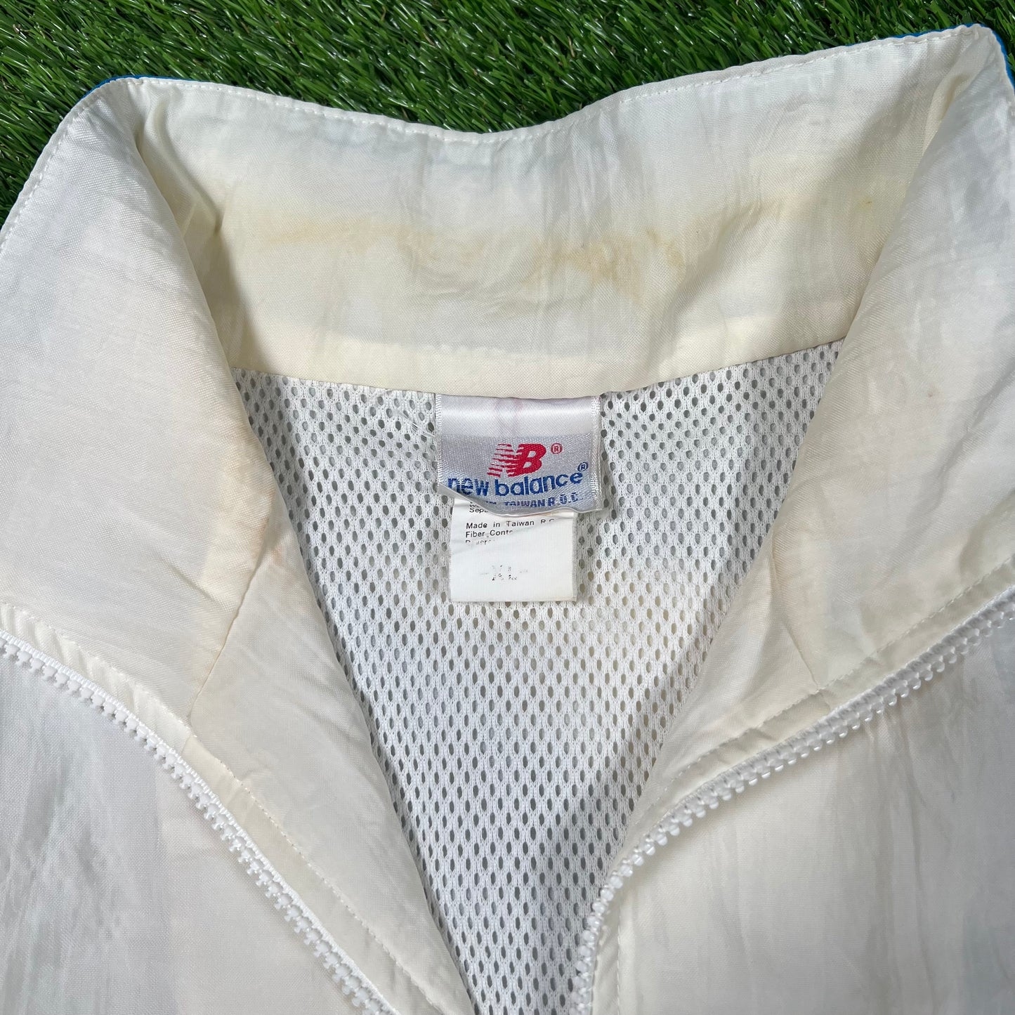 1990s New Balance White/Blue/Black Nylon Track Jacket Size XL USED v17027