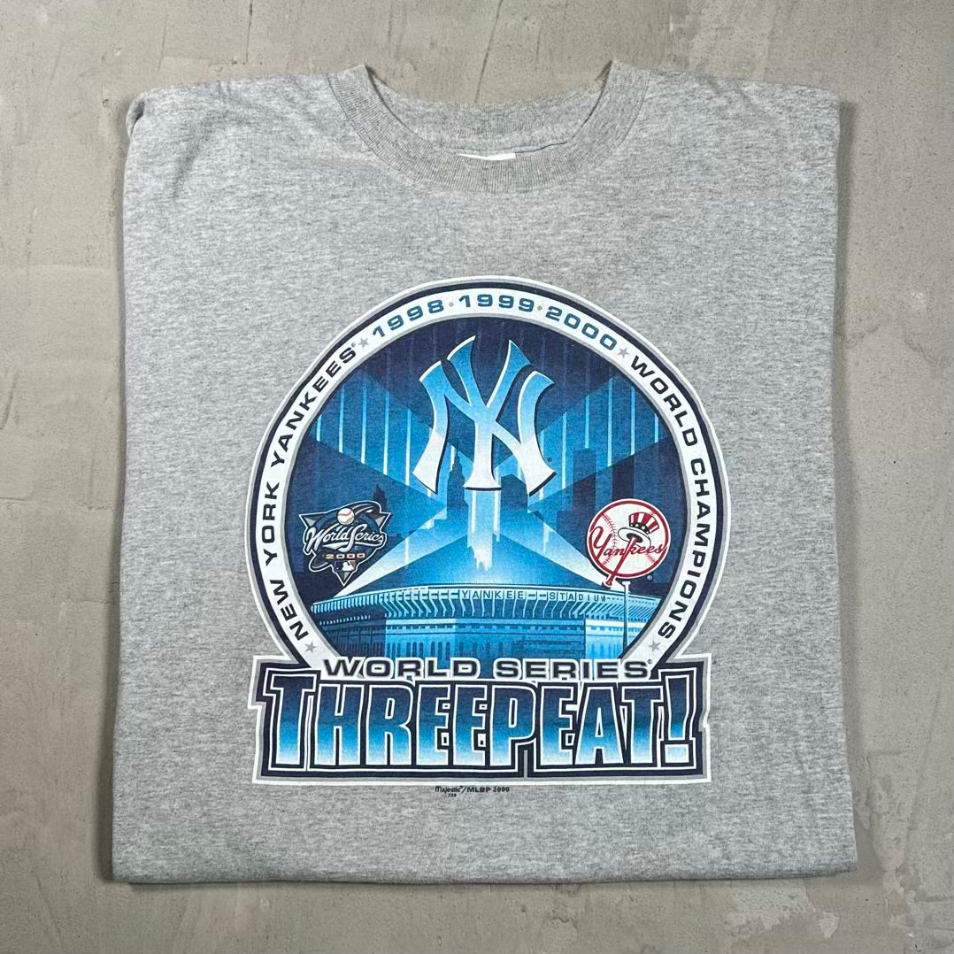 2000 New York Yankees 3Peat Grey Tee Size XL USED v20067