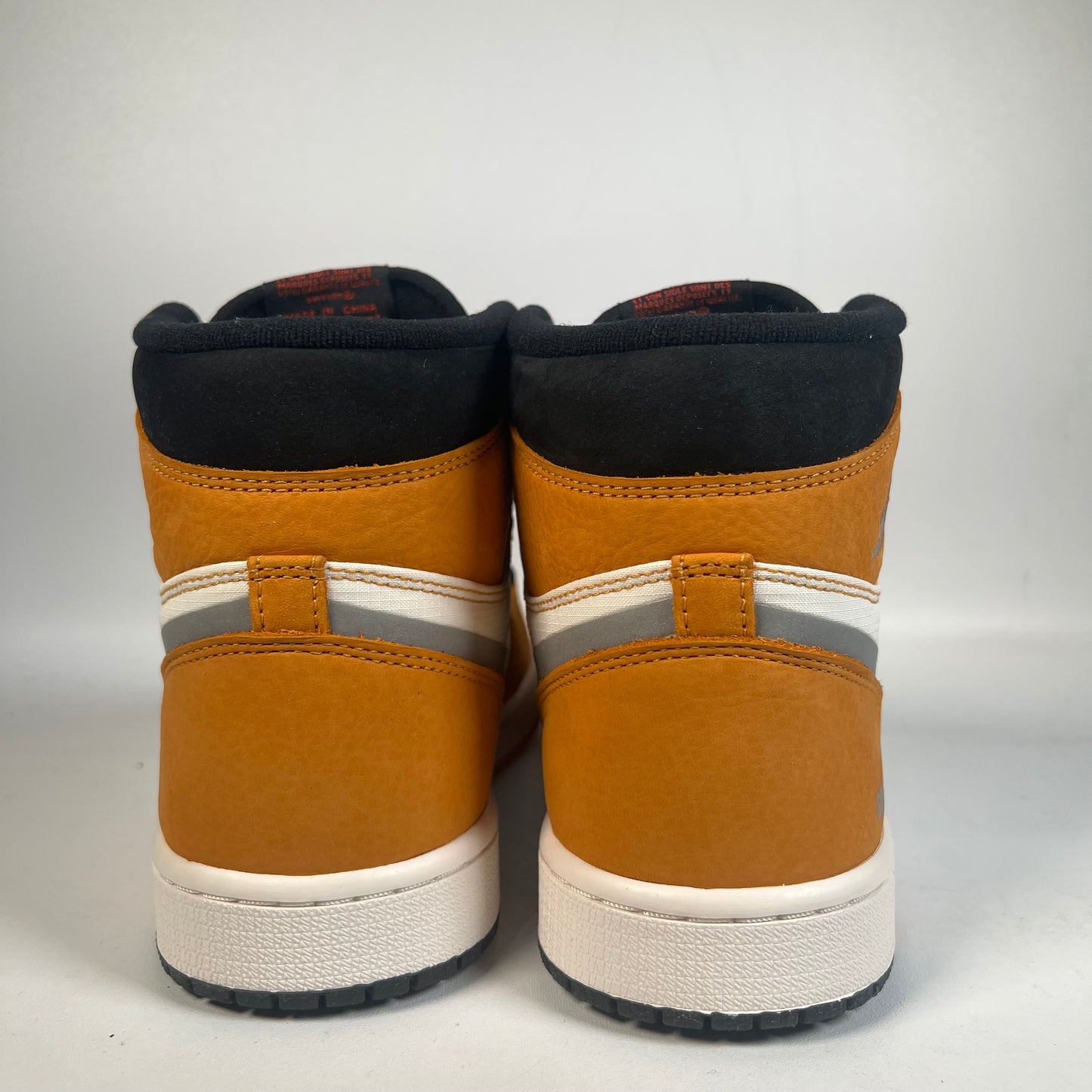 Jordan 1 Gore Tex Light Curry (2022) Size 8.5 NEW s21434