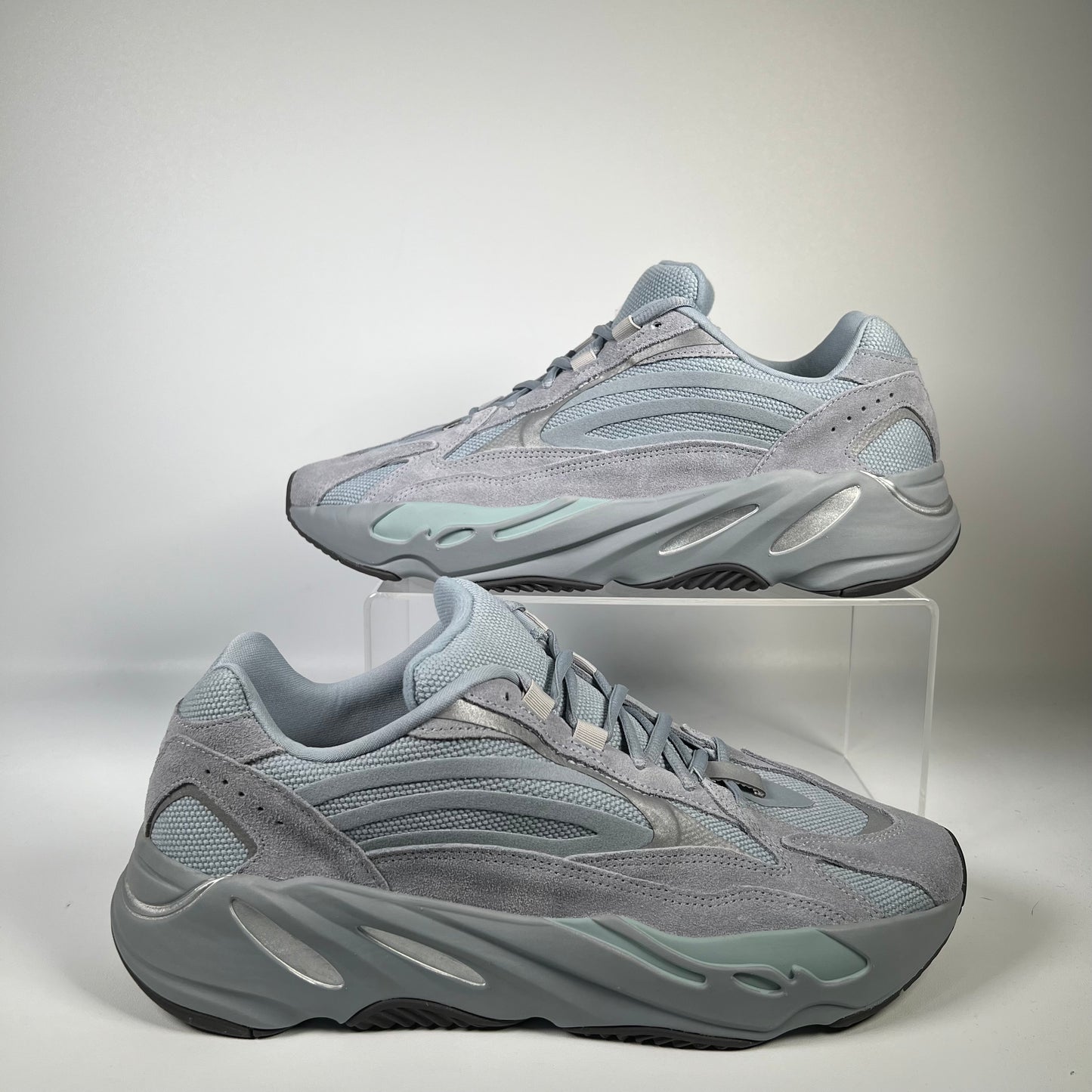 Yeezy 700 Hospital Blue (2019) Size 12.5 NEW s18377