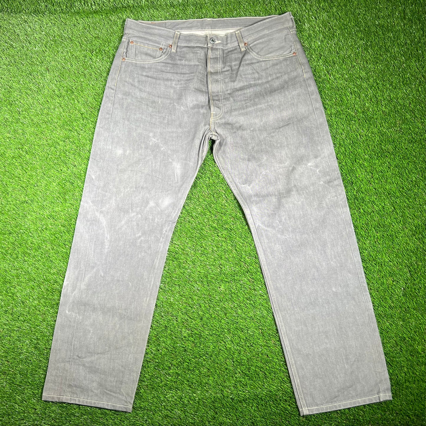 Levis 501 Light Grey Washed Jeans Size 38x32 USED v17387