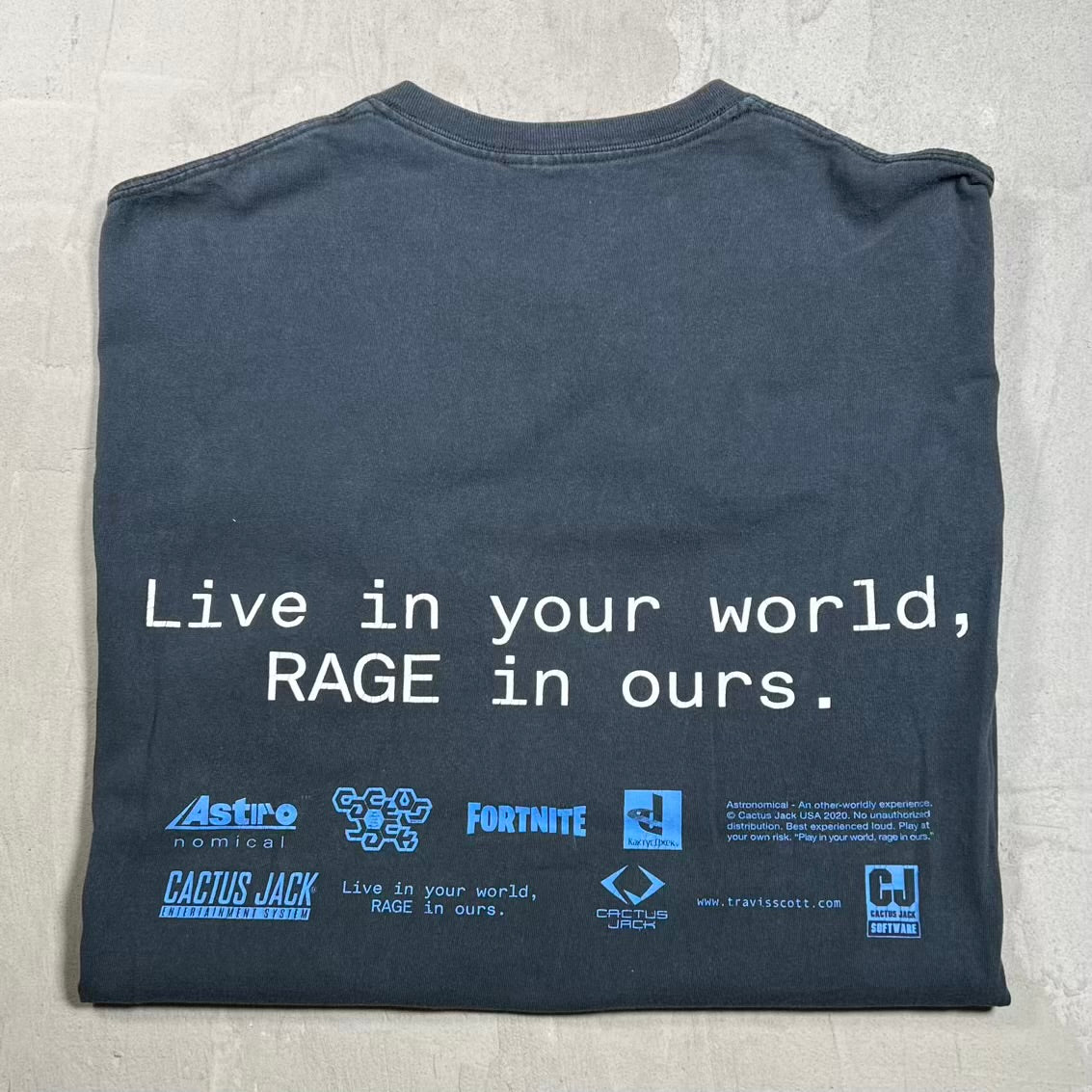 Cactus Jack Playstation Fortnite Black Smiley Tee Size Large USED x18406