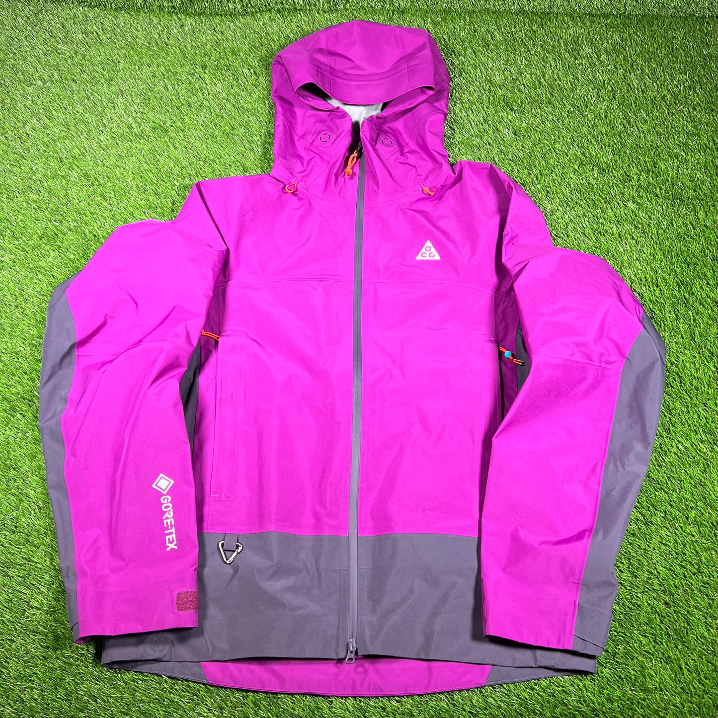 Nike ACG Gore-Tex Storm Fit Purple Light Jacket Size Small NEW v17393