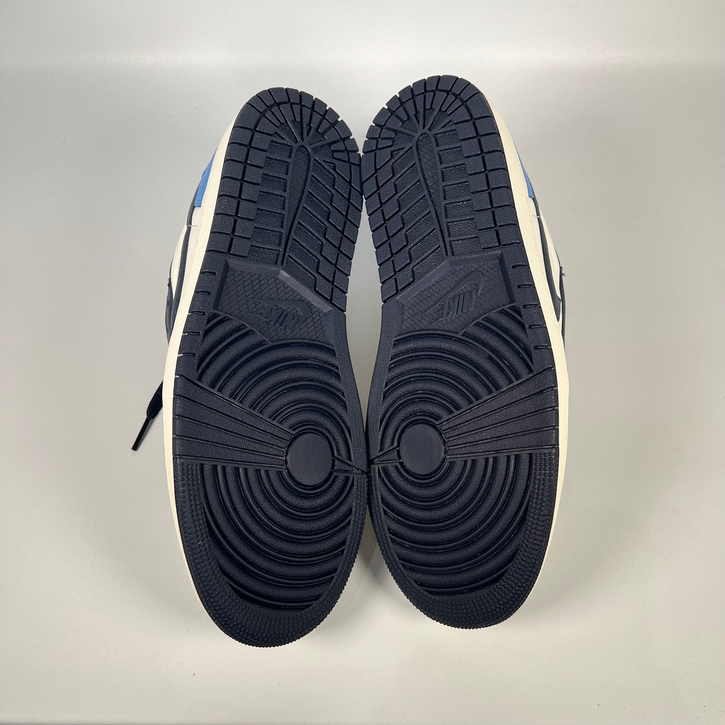Jordan 1 Low Obsidian (2025) Size 9.5 NEW s18287