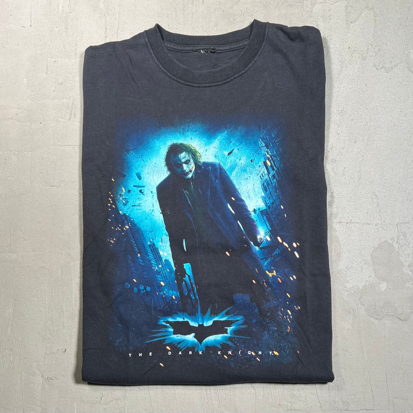 The Dark Knight Joker Black Tee Size XL USED v14928