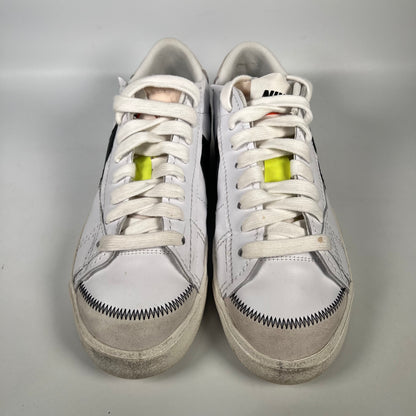 Nike Blazer Low Jumbo White Black (2022) Size 10.5M/12W USED s18506