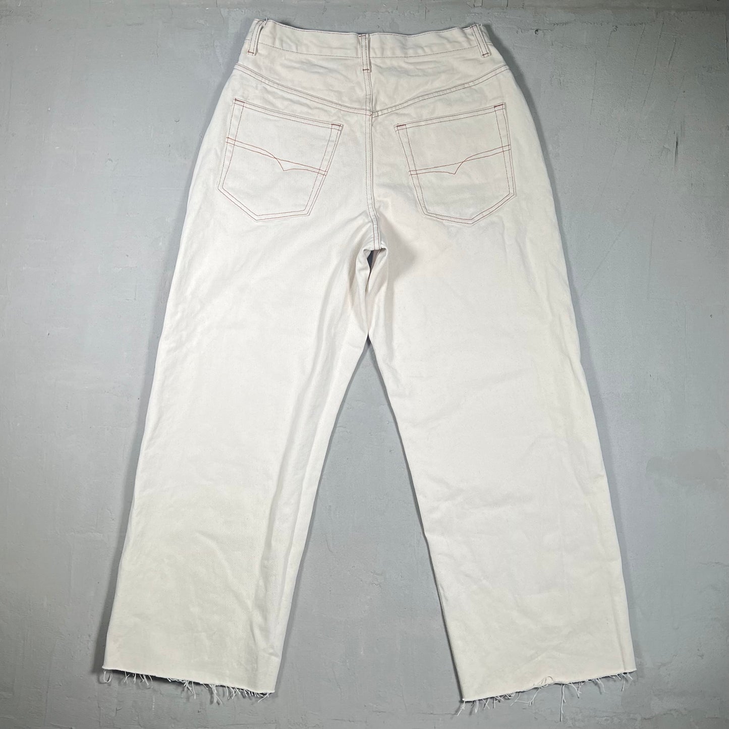 GV Gallery Raspberry Hills Berry Dirty Denim Jeans Size Small USED x17387