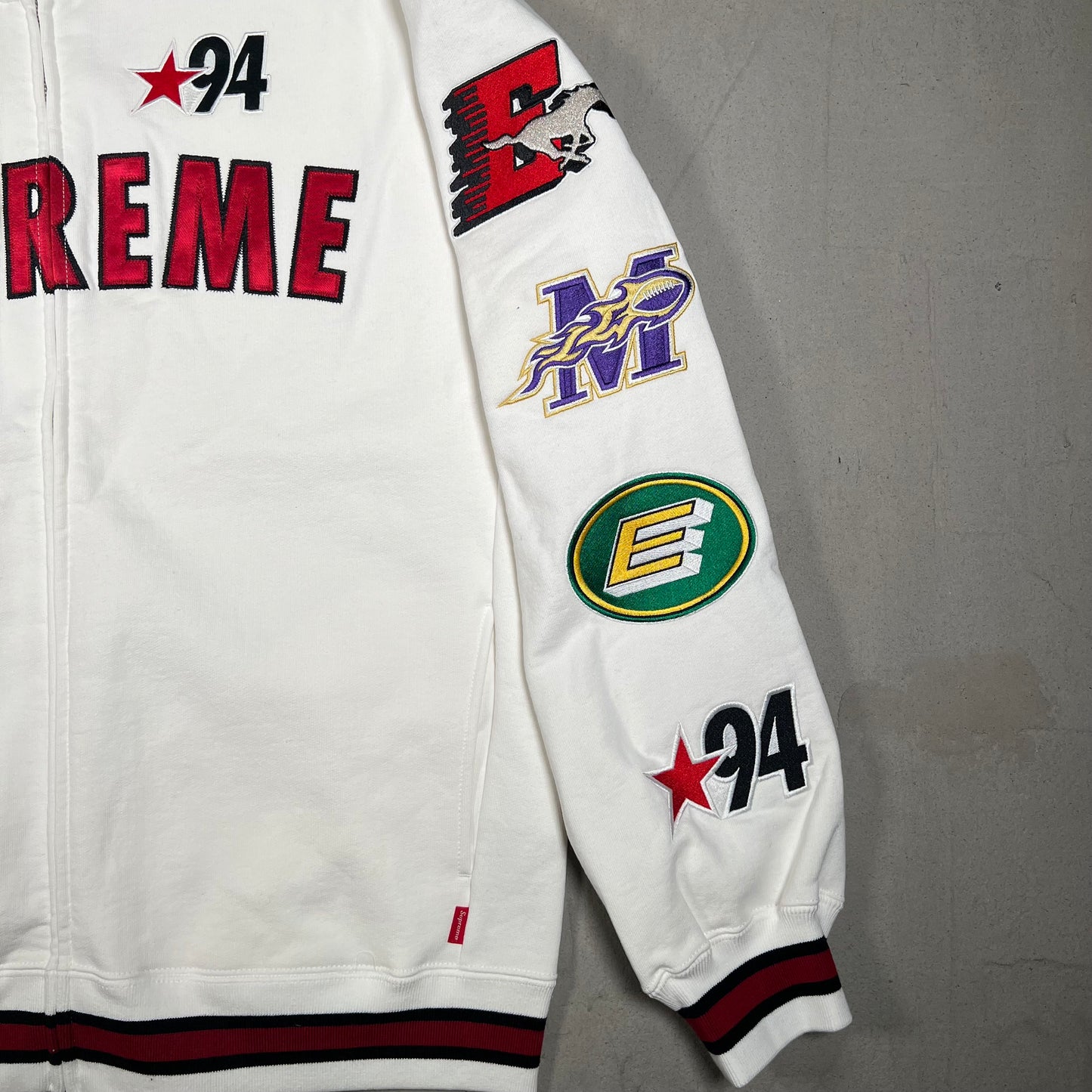 Supreme Mascot Zip Up White Crewneck Size Large NEW x17422