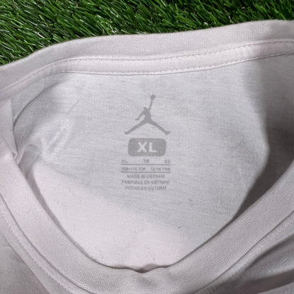 Nike Air Jordan Spray Paint Logo White Tee Size Kids XL USED v17738