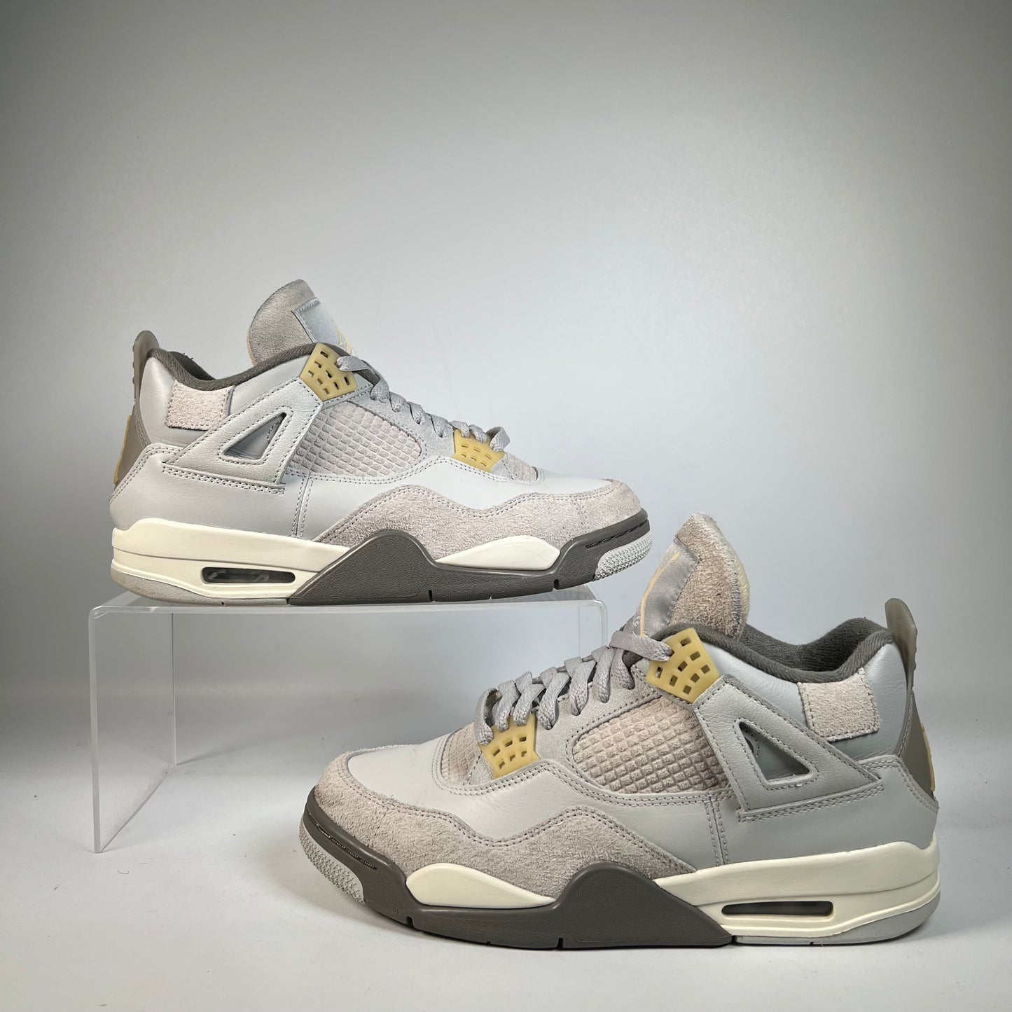 Jordan 4 Craft Photon Dust (2023) Size 8.5 USED S21542