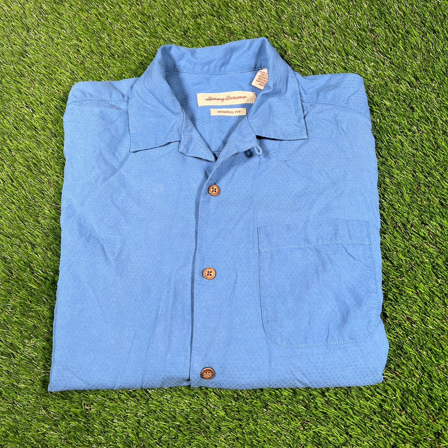 Tommy Bahama Blue Silk Camp Shirt Size Small USED v16705
