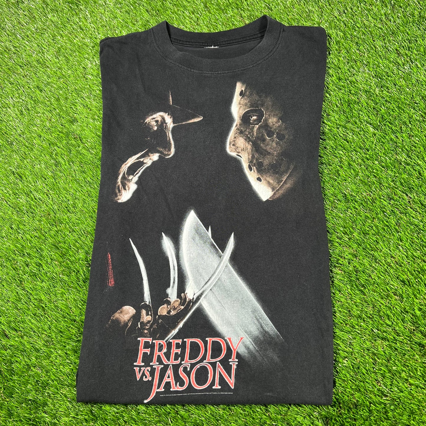 Y2K Freddy Vs Jason Black Tee Size Medium USED v16945
