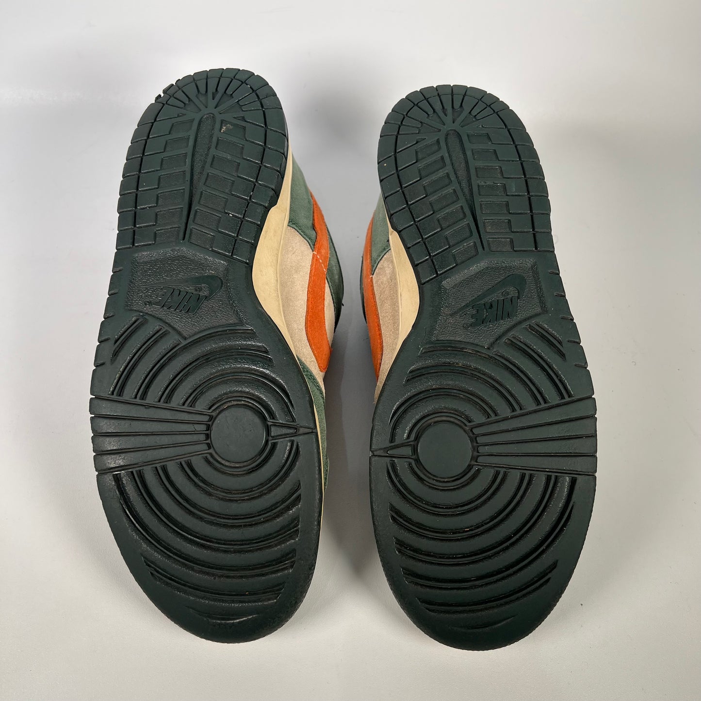 Nike SB Dunk Low Eire (2005) Size 11 USED s18603