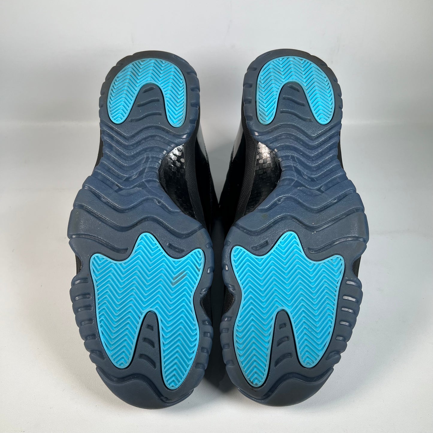 Jordan 11 Gamma Blue (2025) Size 13 USED s22102