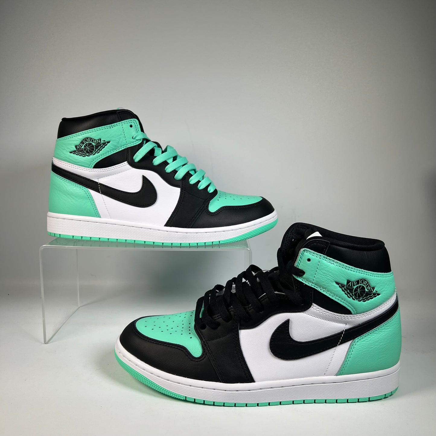 Jordan 1 High Green Glow (2024) Size 10.5 USED s22145