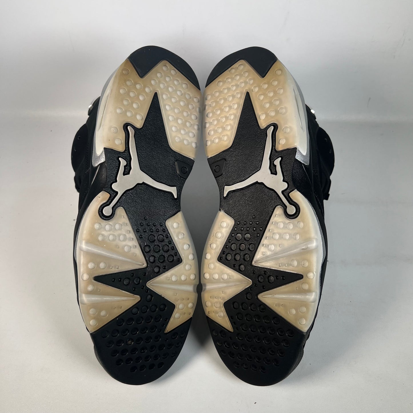 Jordan 6 Chrome (2022) Size 10.5 USED s22491