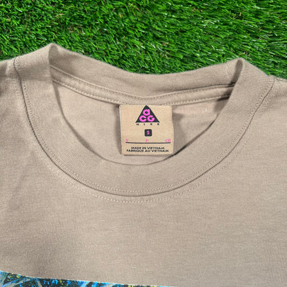 Nike ACG Brown Crater Lake Vibrant Nature Print Tee Size Small USED x16483