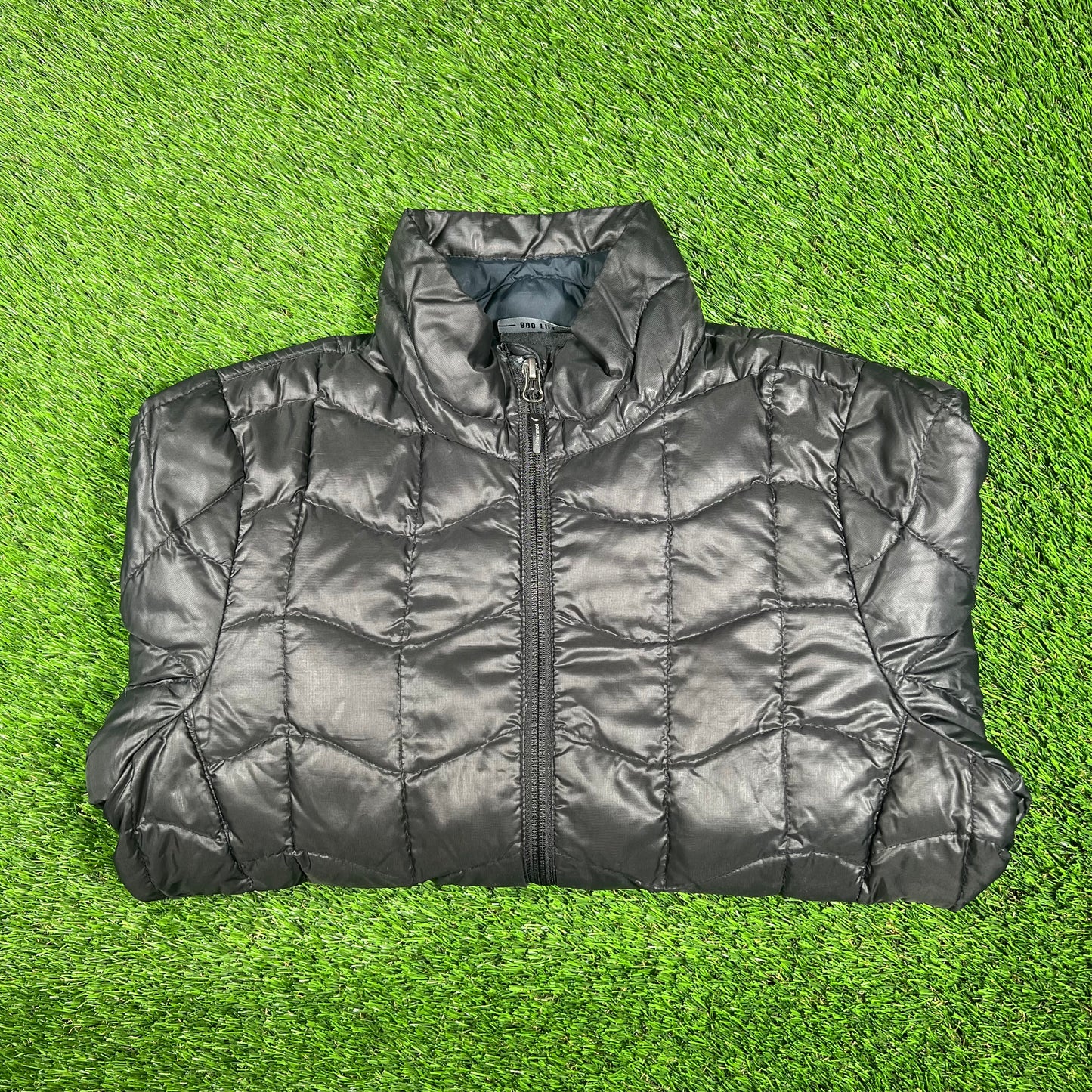 Marmot Light Weight Puffy Black Jacket Size Medium USED v17385