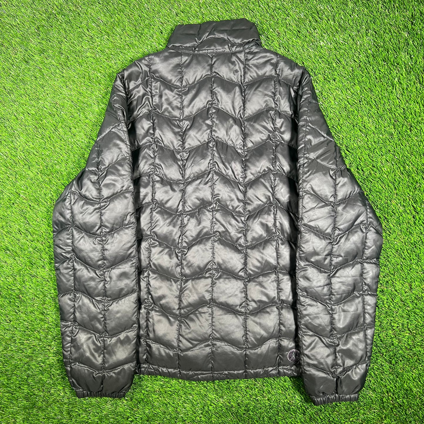 Marmot Light Weight Puffy Black Jacket Size Medium USED v17385