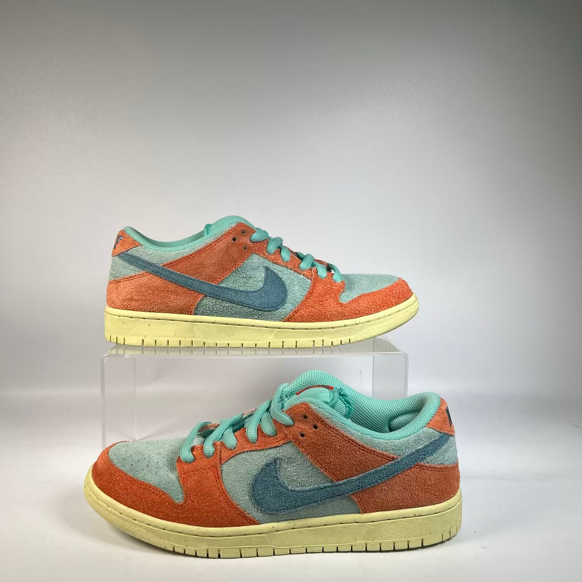 Nike SB Dunk Low Orange Emerald Rise (2023) Size 9 USED s23584