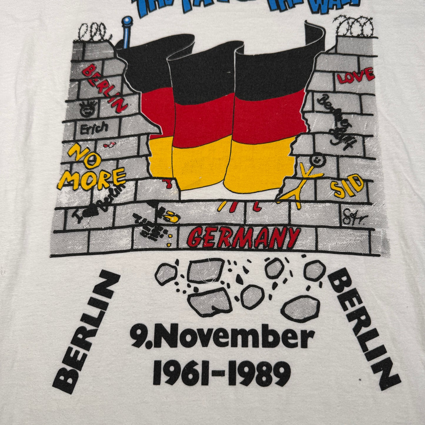1989 "Fall of the Wall" White Berlin Wall Tee Size XL USED v16816