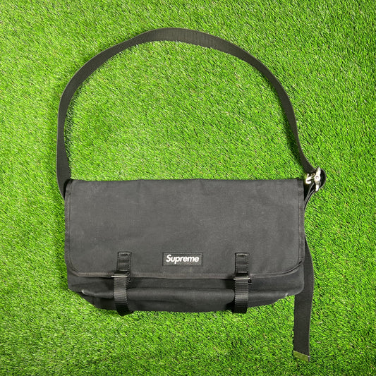 Supreme Black Canvas Messenger Bag (2025) Size Large USED x15993