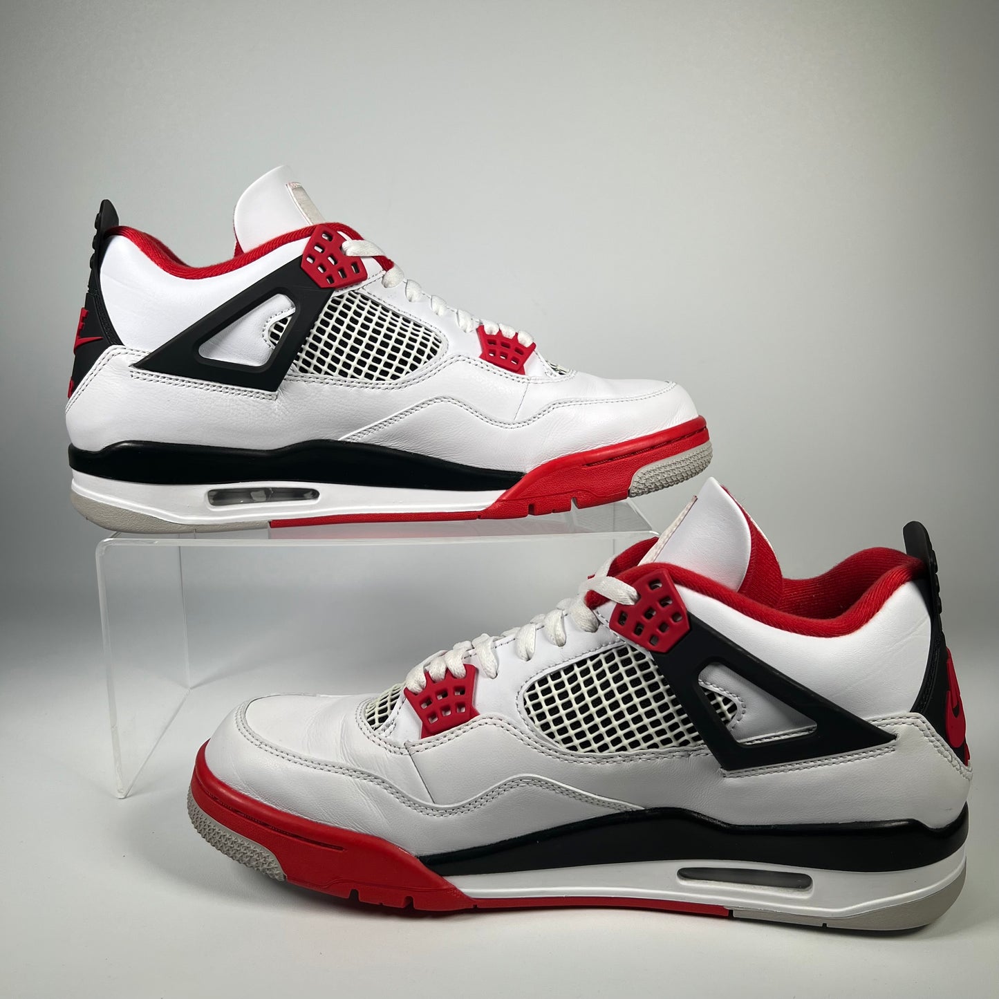 Jordan 4 Fire Red (2020) Size 11.5 USED s18100