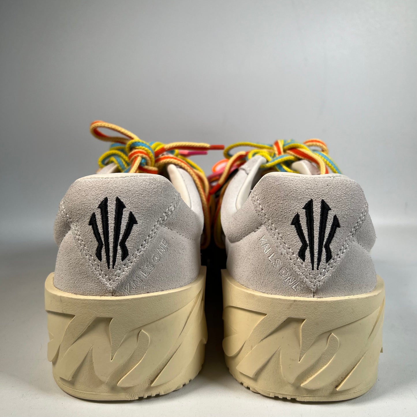 Anta Kai 1 Hela Roots Size 44 (10.5) USED s22179