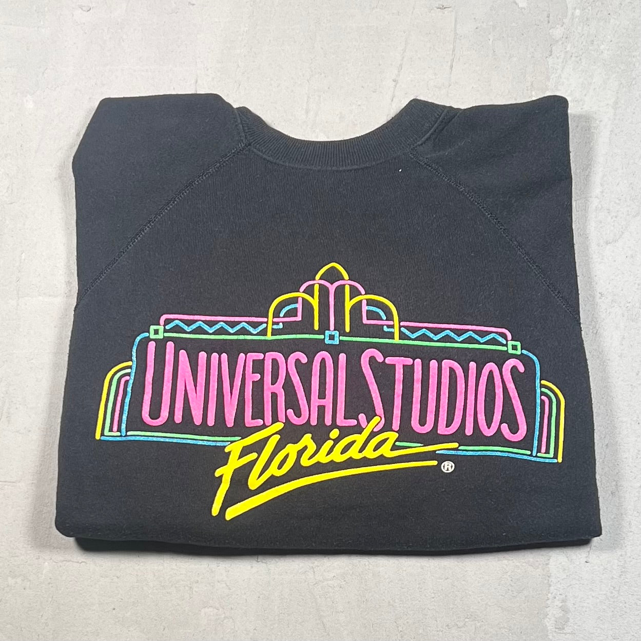 1990s Universal Studios Florida Black Crewneck Size Small USED v19168
