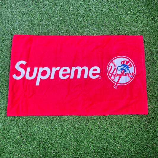 Supreme Yankee 2015 Red Towel NEW x14518