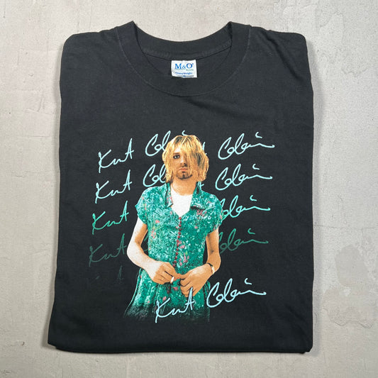 Kurt Cobain Y2K In A Dress M&O Tag Black Tee Size XL USED v14049