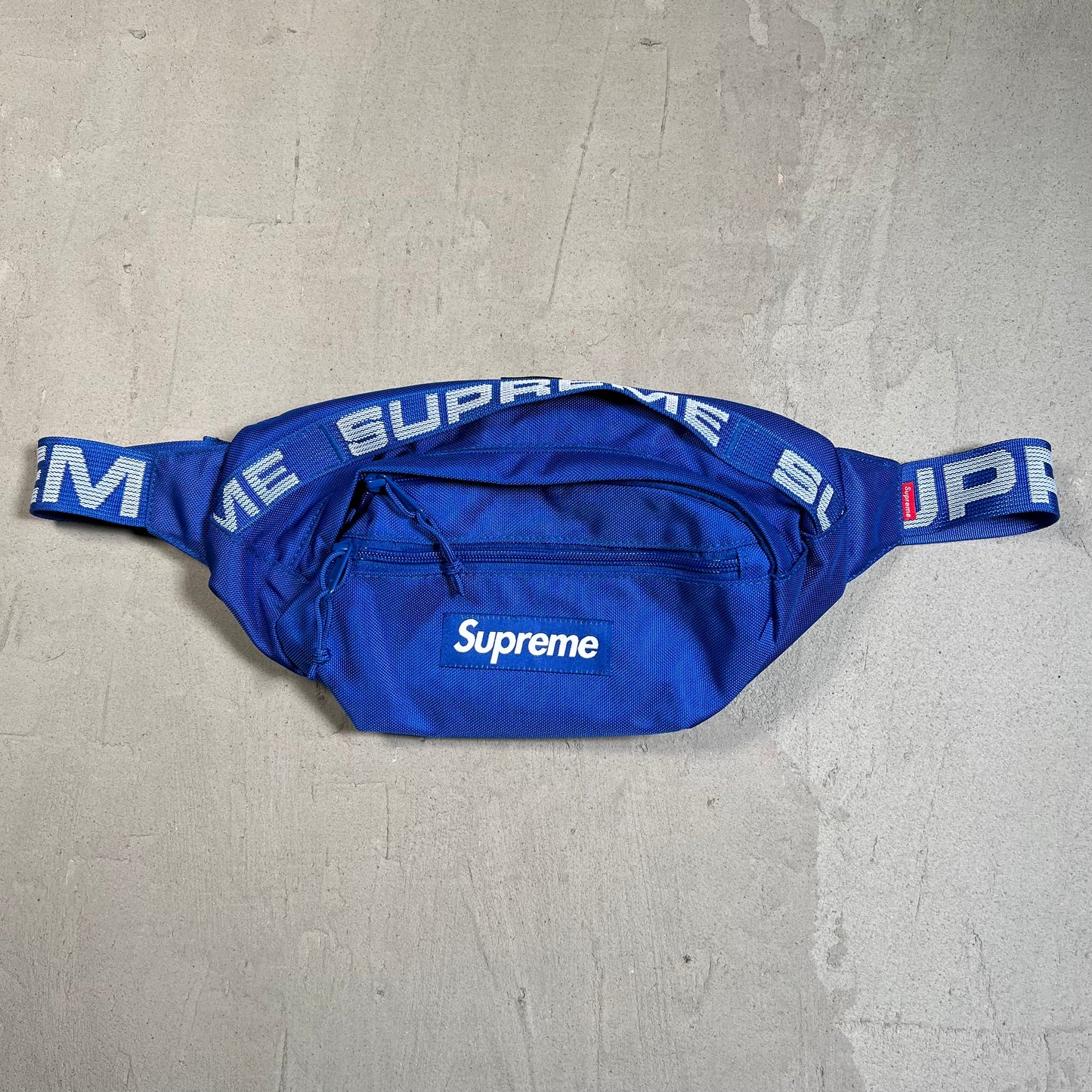 Supreme Royal Blue Waist (2018) USED x17625
