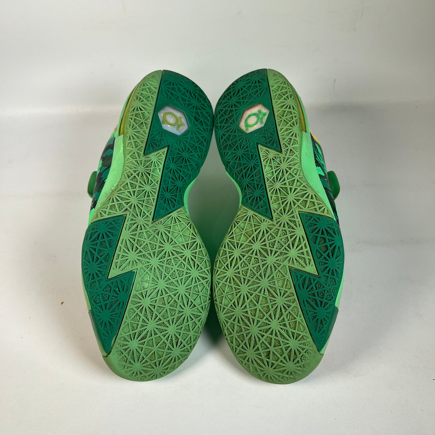 Nike KD 6 Easter (2014) Size 8.5 USED s22126