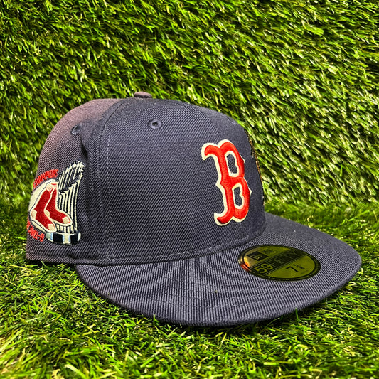 New Era Boston Red Sox Horse Rider Embroidery Navy Hat Size 7 5/8 USED v16161