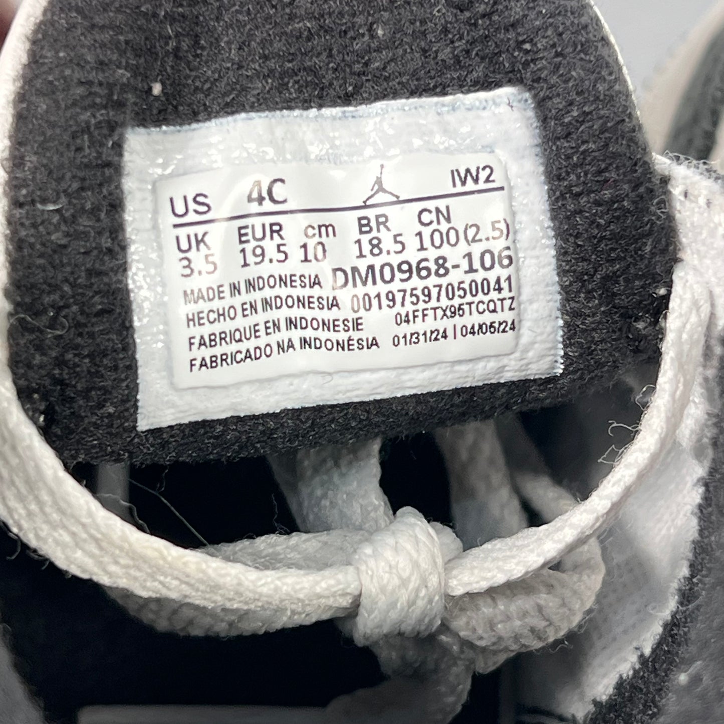Jordan 3 Cement Grey (2024) Size 4c USED s18787