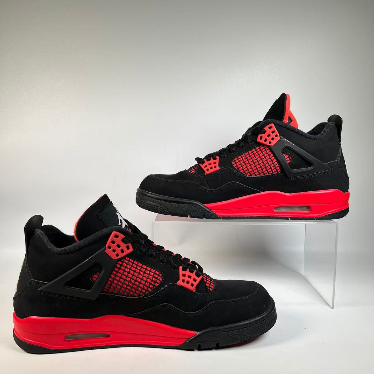 Jordan 4 Red Thunder (2022) Size 11.5 USED s23460