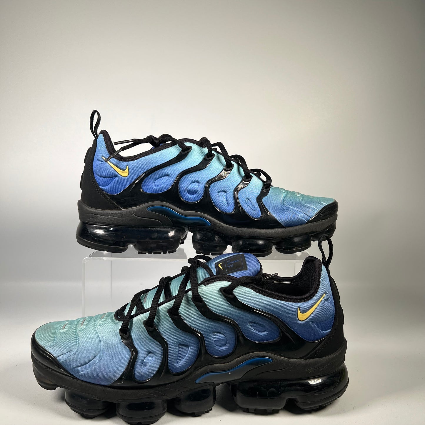 Nike Air Vapormax Plus Hyper Blue (2018) Size 11 USED s19630