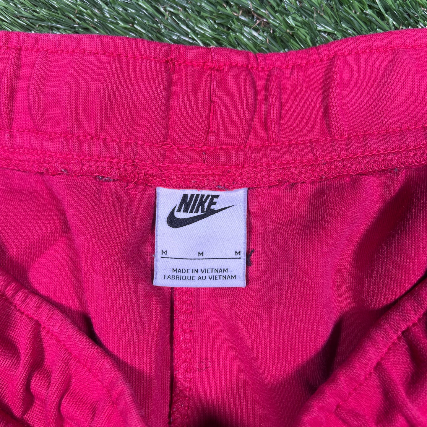 Nike Tech Red on Red Sweatpants Size Medium USED v16927