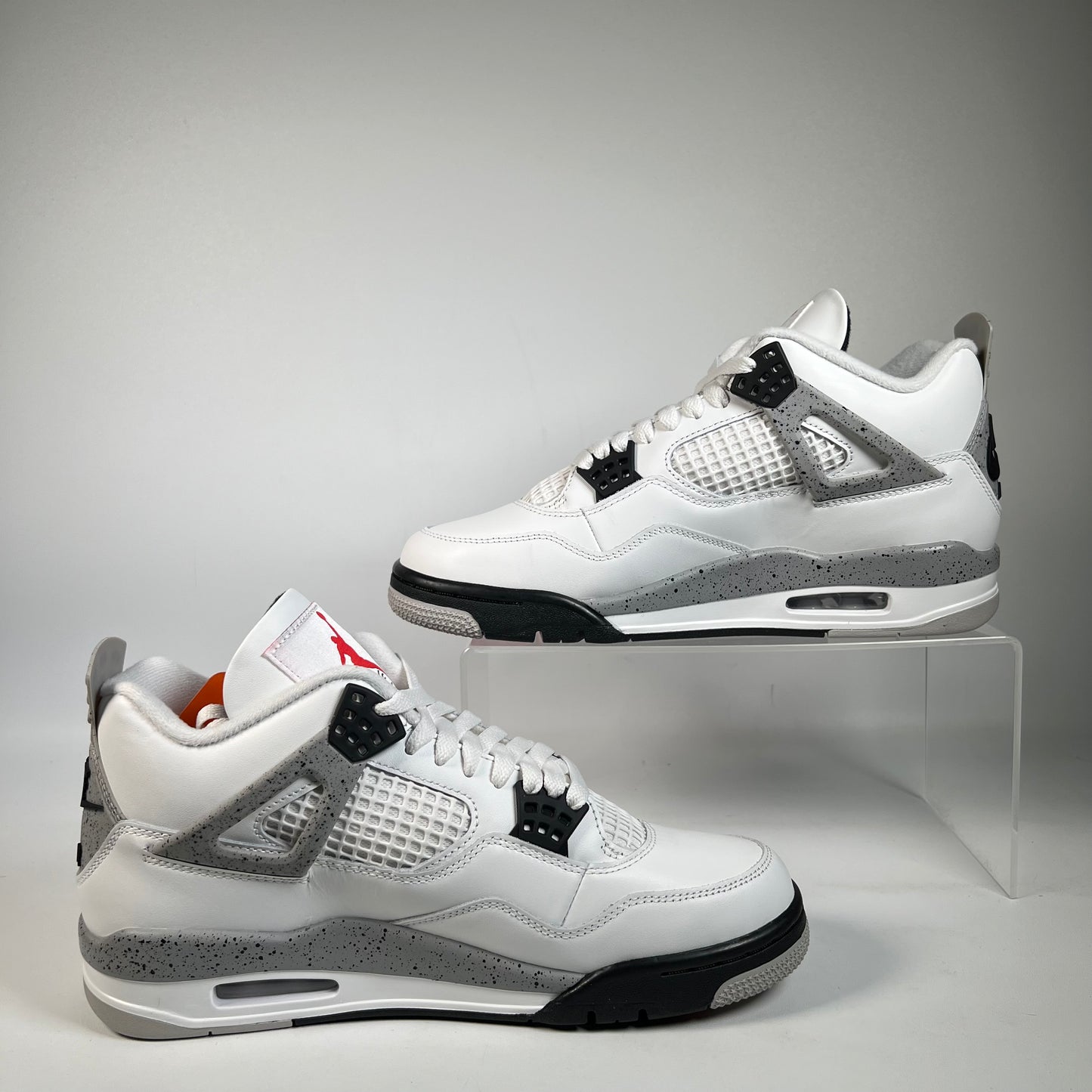 Jordan 4 White Cement (2025) Size 9 NEW s22420