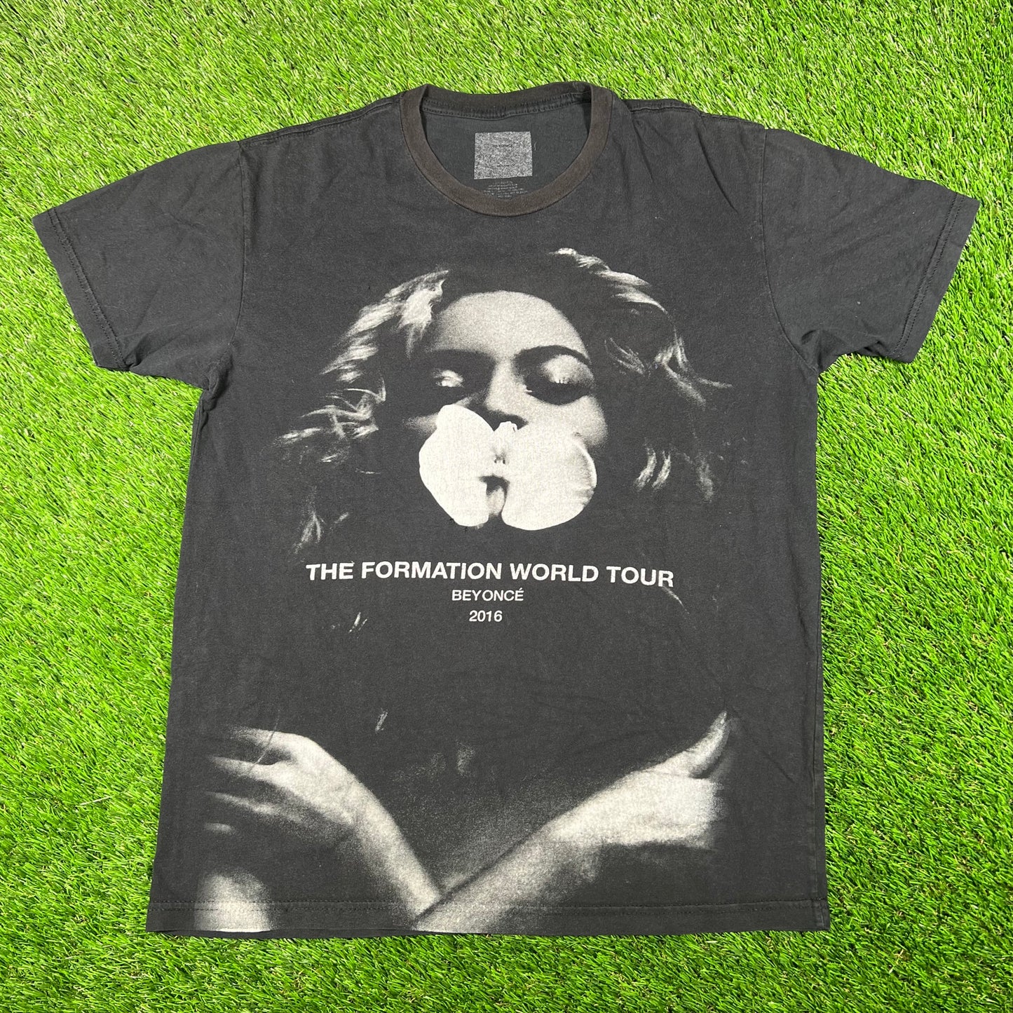 2016 Beyonce Formation Tour Black Tee Size Medium USED v17884